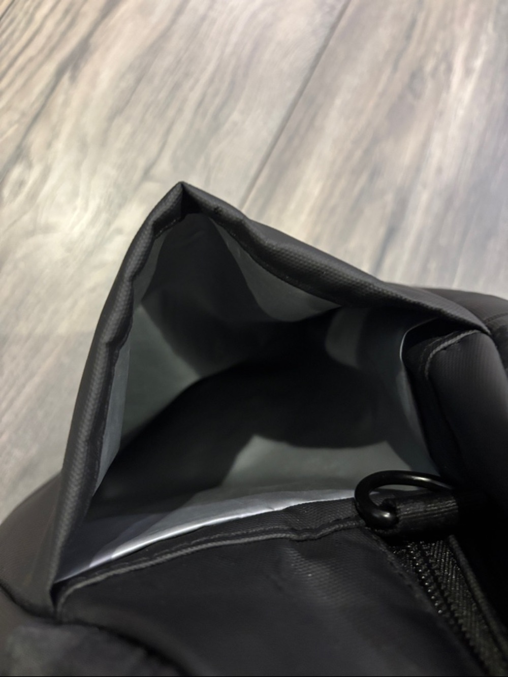 Vooray Trainer Duffel Bag - Picture 7 of 8